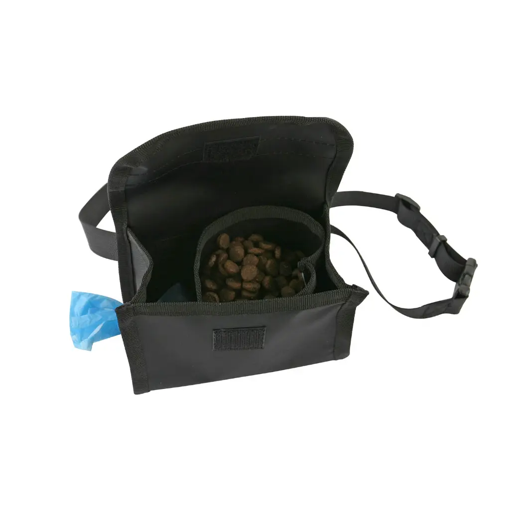 pochette noir uni 2.webp